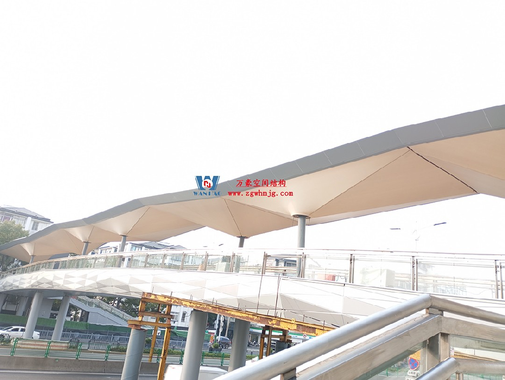蘇州人行天橋ptfe膜結構